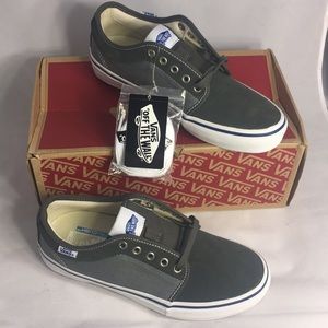Vans Chukka Low Men’s 7/ Women’s 8.5